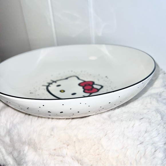 Hello Kitty Pasta Bowl - Picture 2 of 2